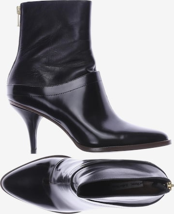 & Other Stories Dress Boots in 36 in Black: front