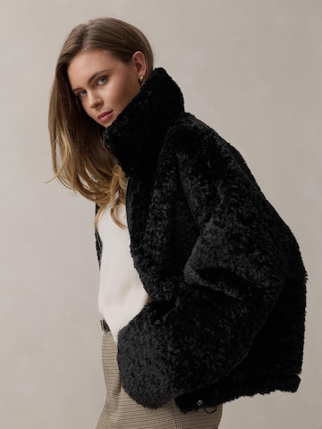 MANISA Between-season jacket 'Kunstpelzjacke' in Black