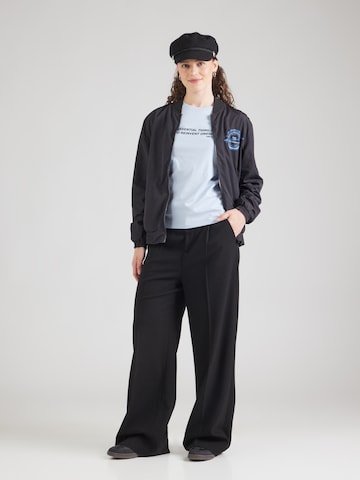 melns Karl Lagerfeld Starpsezonu jaka