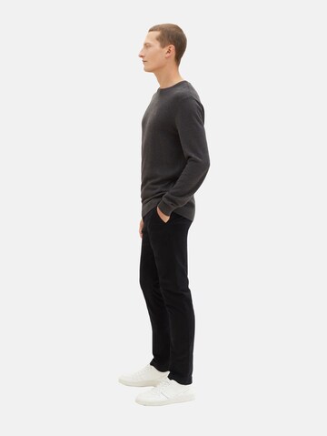 Coupe slim Pantalon chino 'Travis' TOM TAILOR en noir