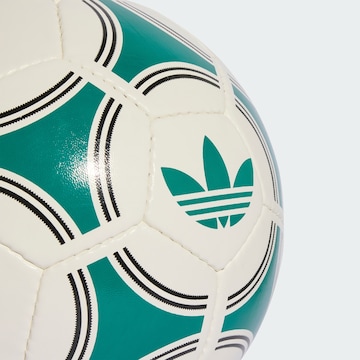 ADIDAS PERFORMANCE Ball 'FC Liverpool Club' in White