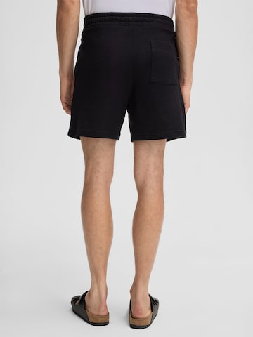 Regular Pantalon STRELLSON en noir
