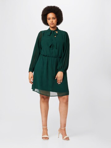 ABOUT YOU Curvy Blousejurk 'Phoenix' in Groen: voorkant