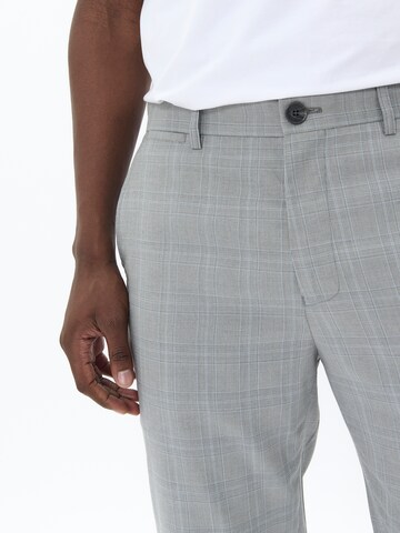 Regular Pantalon chino 'MALiam' Matinique en gris