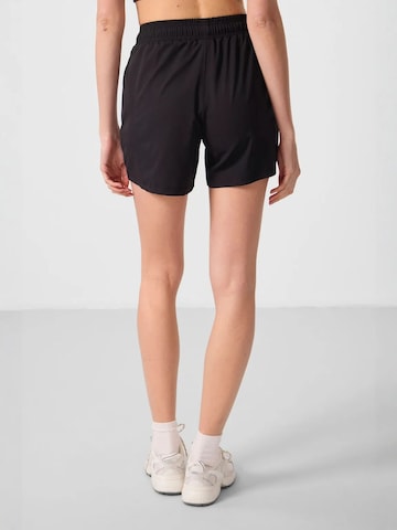 Tommy Life Regular Workout Pants in Black