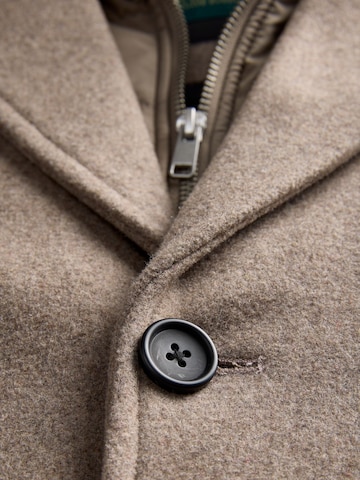 Portland Outerwear Company Mantel in Braun