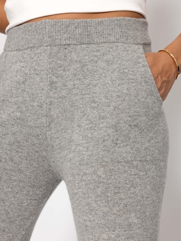 SASSYCLASSY Wide Leg Hose‌‌‌‌‌‌‌ in Grau