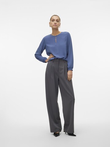 VERO MODA Blouse in Blauw