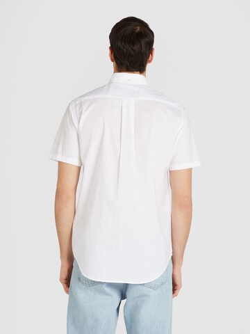 GANT - Ajuste regular Camisa en blanco