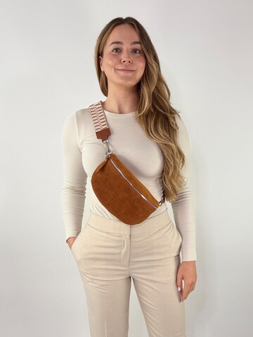 lePelou Gürteltasche 'TINA medium'‌‌‌‌‌‌‌‌ in Braun