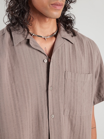 Only & Sons Comfort fit Button Up Shirt 'ONSVENTO' in Brown