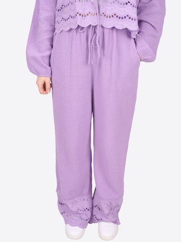 Wide Leg Pantalon 'Ines' Seasons of April en violet : devant