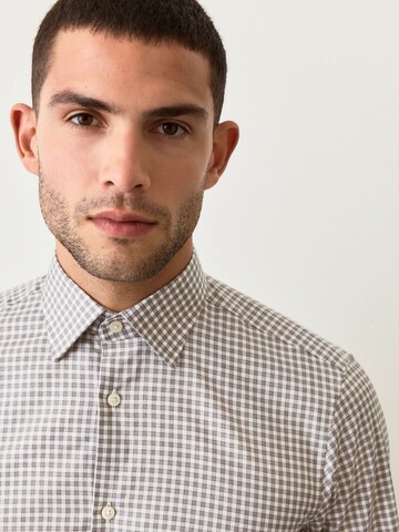 Coupe slim Chemise Next en gris