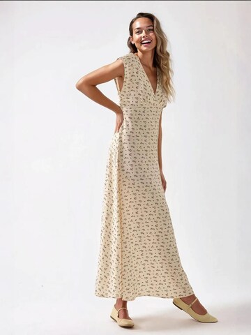 Hiccup - Vestido em bege