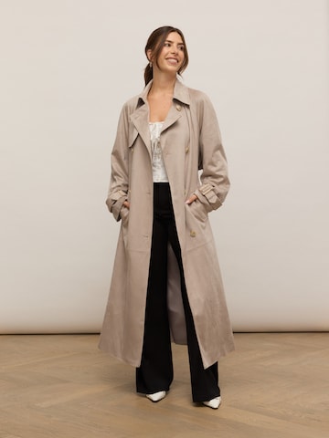 noar studios Between-seasons coat 'SUEDE COAT' in Beige