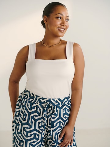 Guido Maria Kretschmer Curvy Top 'Insa' in Beige: Vorderseite