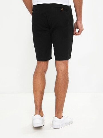 regular Pantaloni chino 'Southsea' di Threadbare in nero