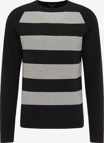 MO Sweater in Black: front