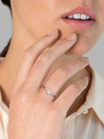 Trilani Ring in Silver: front