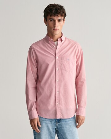 GANT Button Up Shirt in Red: front