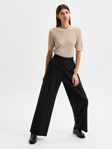 Wide leg Pantaloni cu dungă 'Eliana' de la SELECTED FEMME pe negru