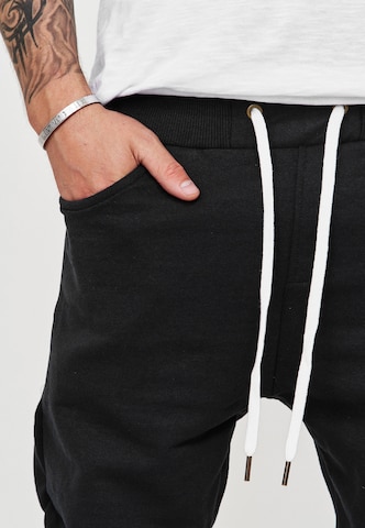 behype Slimfit Sweathose 'JOGGERY' in Schwarz