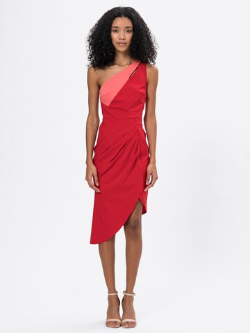 Lipsy Cocktail Dress in Red: front