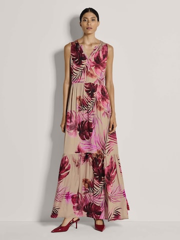 MADELEINE Zomerjurk in Beige: voorkant