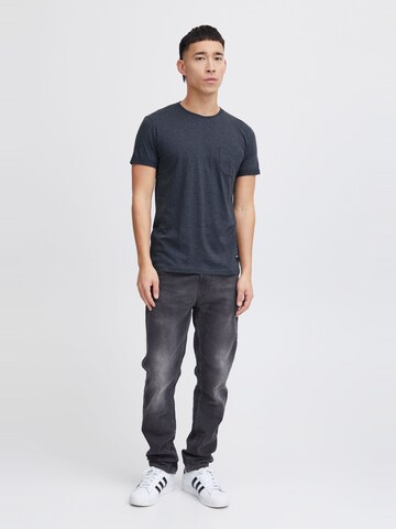 !Solid T-Shirt 'Bob' mit Brusttasche in Blau