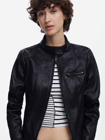 Desigual Between-season jacket in Black