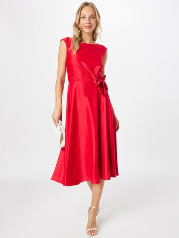 Vera Mont فستان بلون أحمر