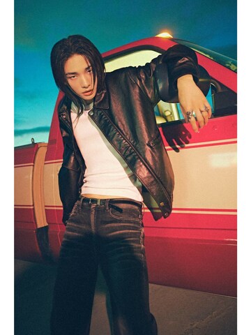 GUESS Between-Season Jacket in Black: front