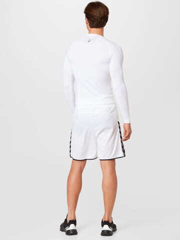 Hummel Regular Sportshorts 'Poly' in Weiß