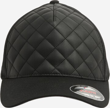 Chapeau Flexfit en noir : devant