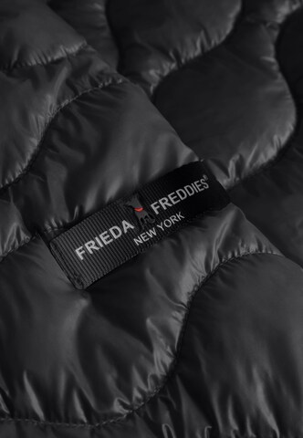 Frieda & Freddies Winter Jacket in Black