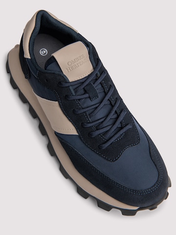 Pantofi de la Ombre pe albastru