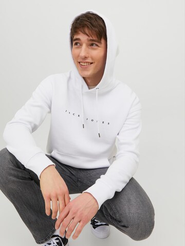 Sweat-shirt 'Star' JACK & JONES en blanc