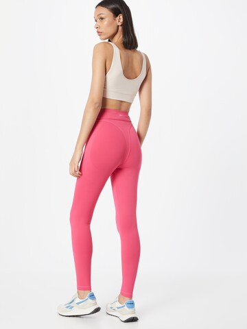 Skinny Pantaloni sportivi di Reebok in rosa