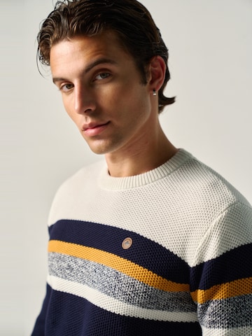 Pullover di KOROSHI in blu