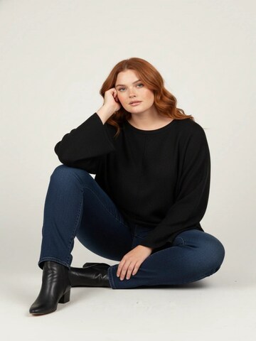 Shape Of You Trui in Zwart