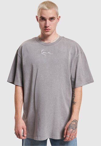 T-Shirt Karl Kani en gris : devant