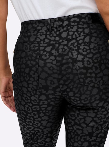 SHEEGO Slimfit Nadrág - fekete