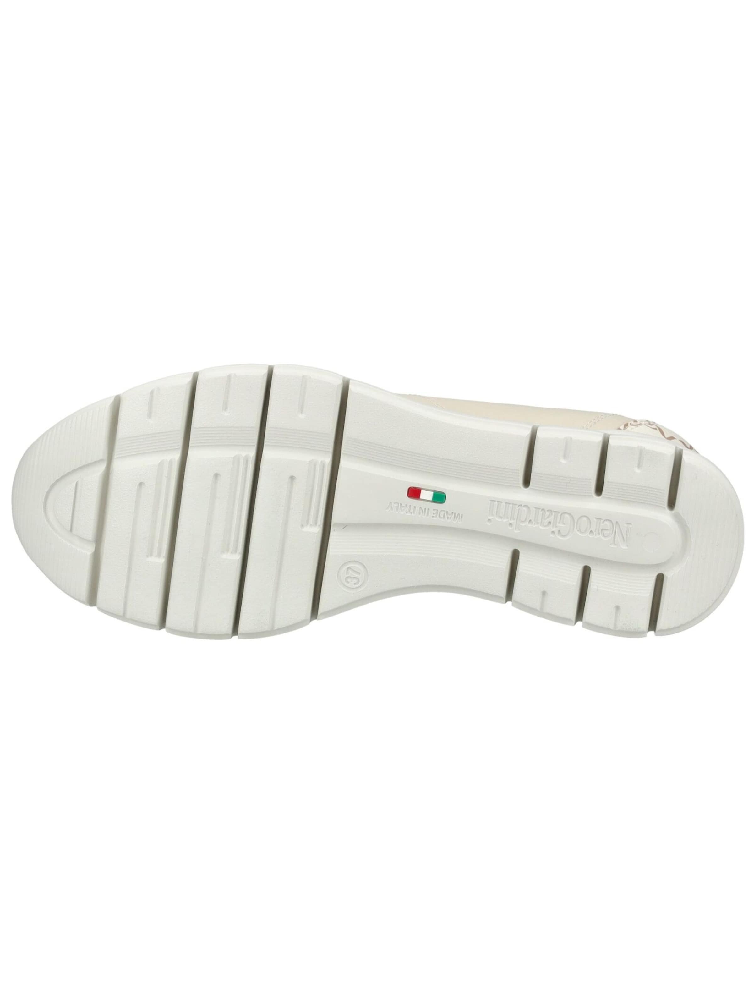 Baskets basses Nero Giardini en beige