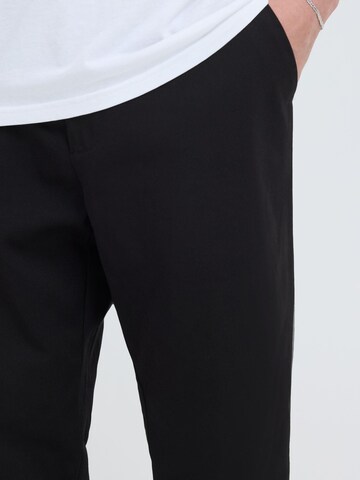 !Solid - Regular Calças chino 'SDAlann' em preto