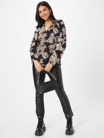 COMMA Blouse in Zwart