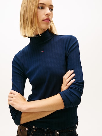 Tricou de la Tommy Jeans pe albastru