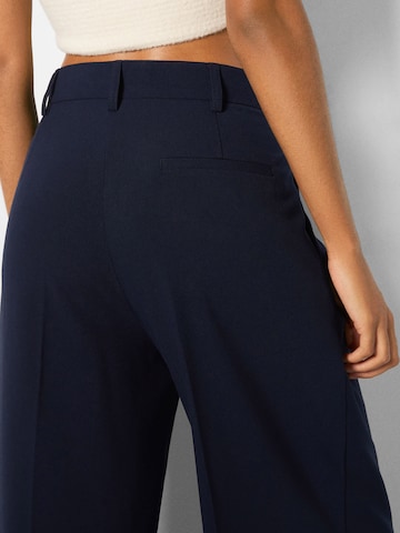 Bershka Wide leg Pleat-Front Pants in Blue