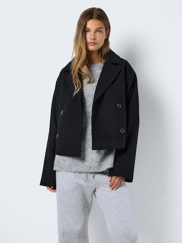 Noisy may Mantel in Schwarz