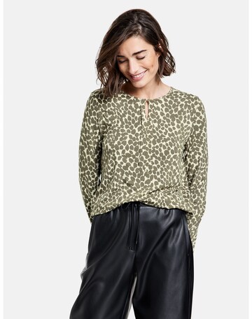 GERRY WEBER Shirt in Groen: voorkant