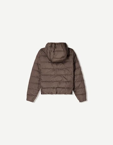 Bershka Välikausitakki värissä ruskea